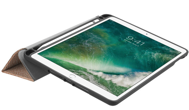 aglow design<BR>ApplePencil��Ǽ�դ�������<BR>for iPad 9.7<BR>2018/2017ǯ��ǥ��б�<BR>�ԥ֥�å���<BR>IQ-IP2018-BK